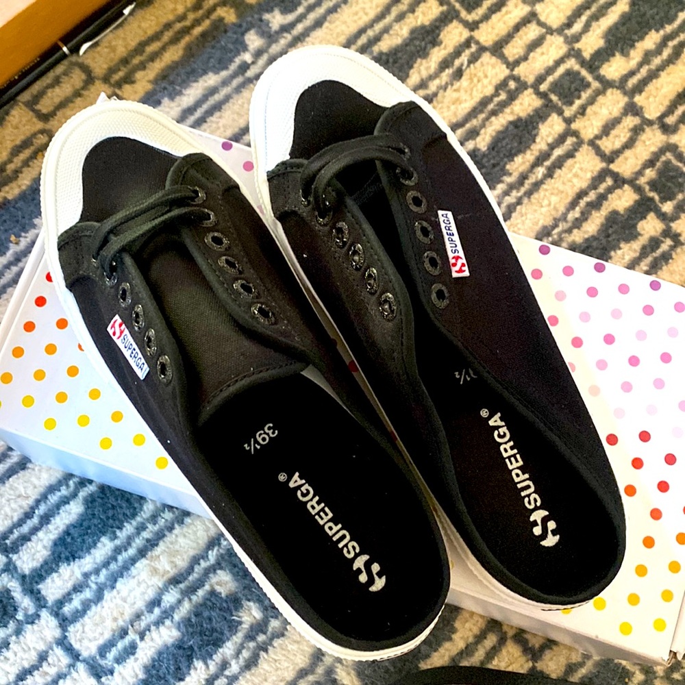 NIB - Superga Toecap Slip On Sneakers 39.5